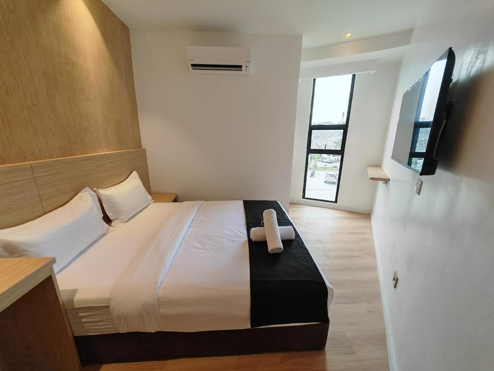 V Boutique Hotel سِريمبان المظهر الخارجي الصورة